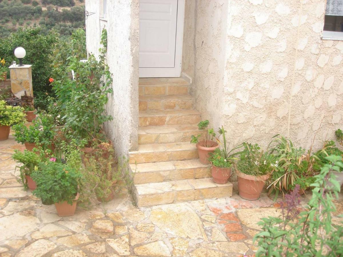 House With Sea View Close To Platanias Vríszesz Kültér fotó